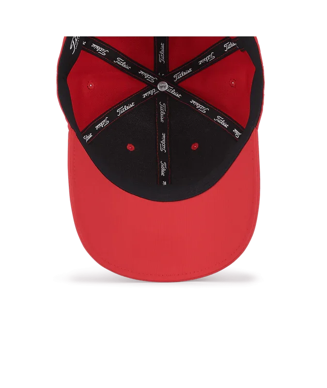 Titleist Czapka Players Performance Czerwona + Ball Marker - Epic Golf