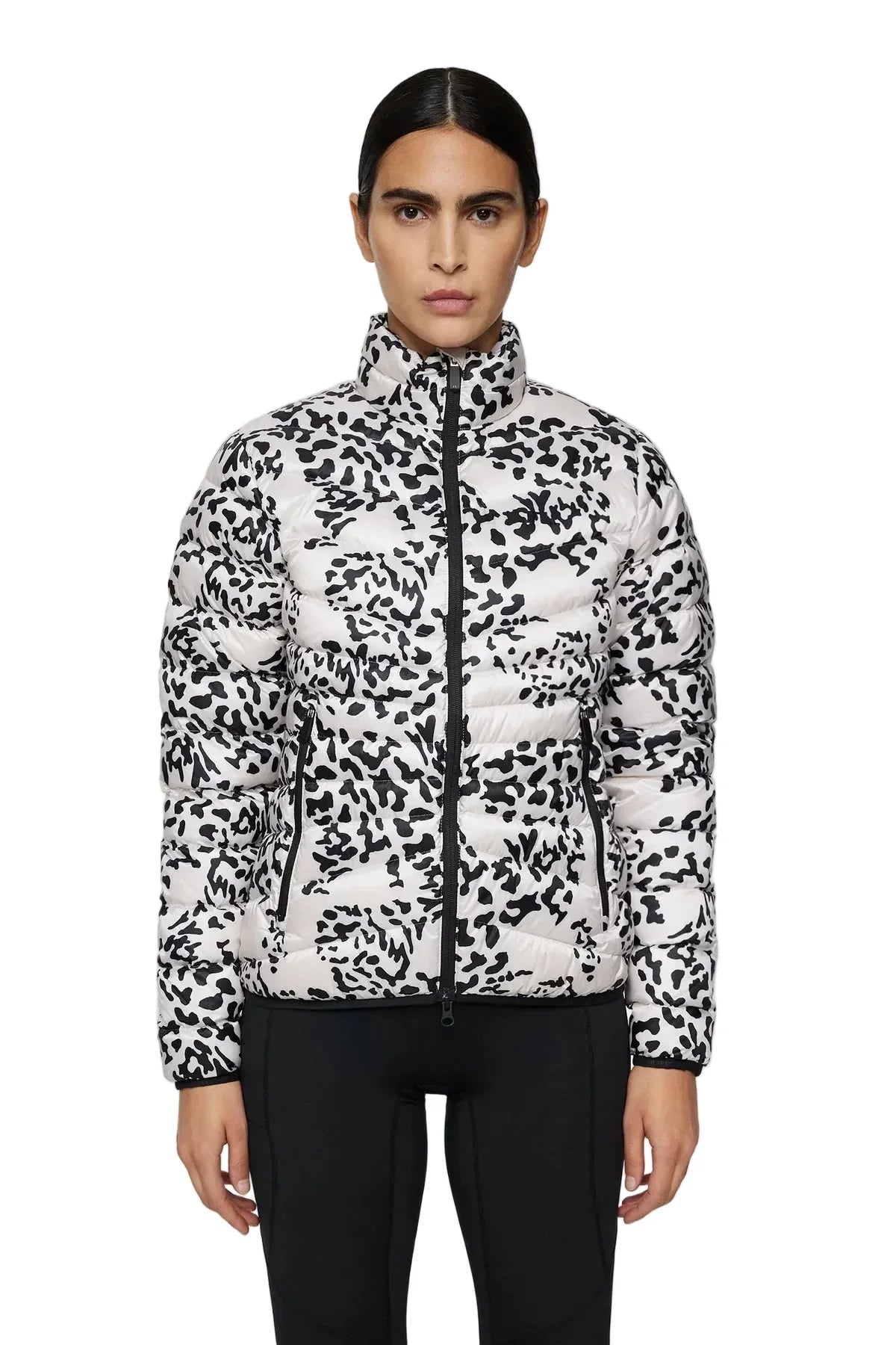 J. Lindeberg Damska Kurtka Puchowa Lara Print Snake Rock Moonbeam - Epic Golf