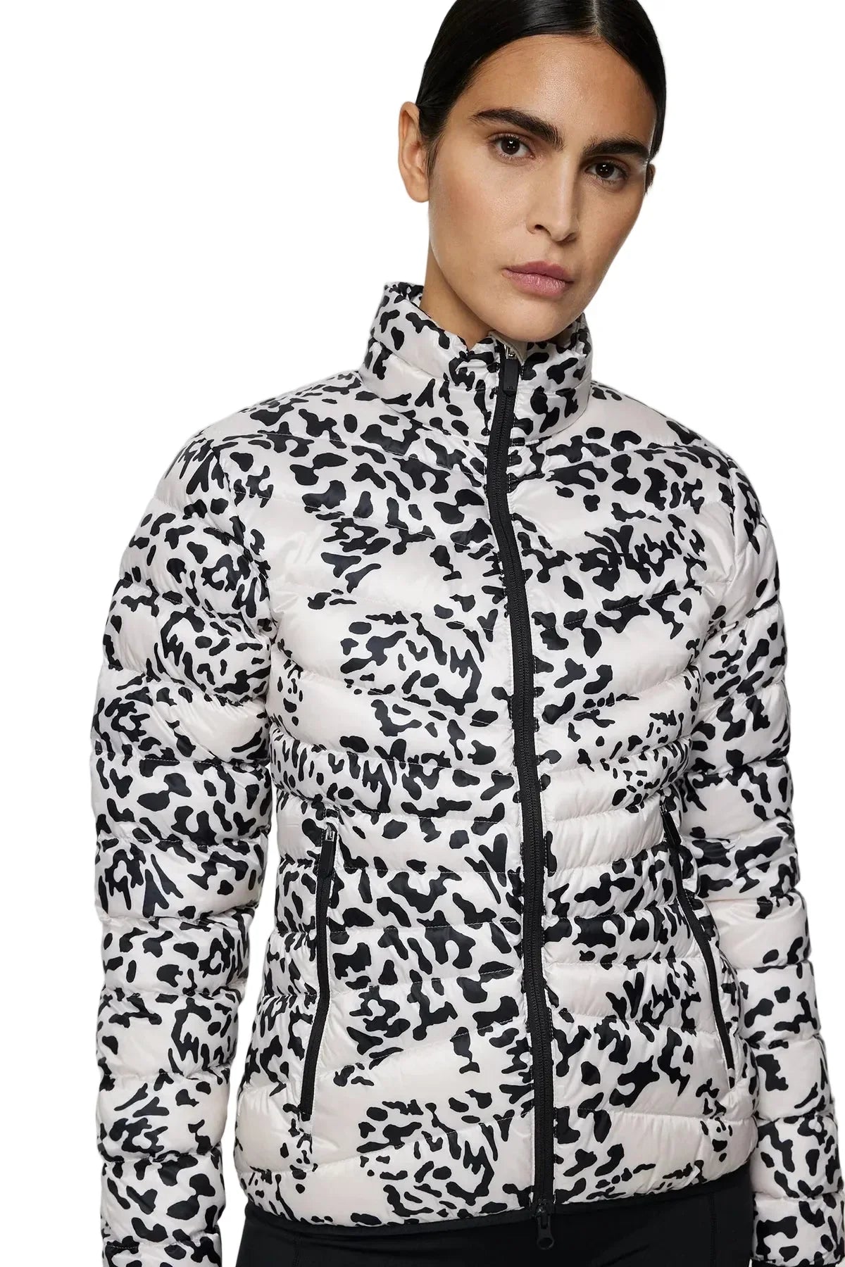 J. Lindeberg Damska Kurtka Puchowa Lara Print Snake Rock Moonbeam - Epic Golf