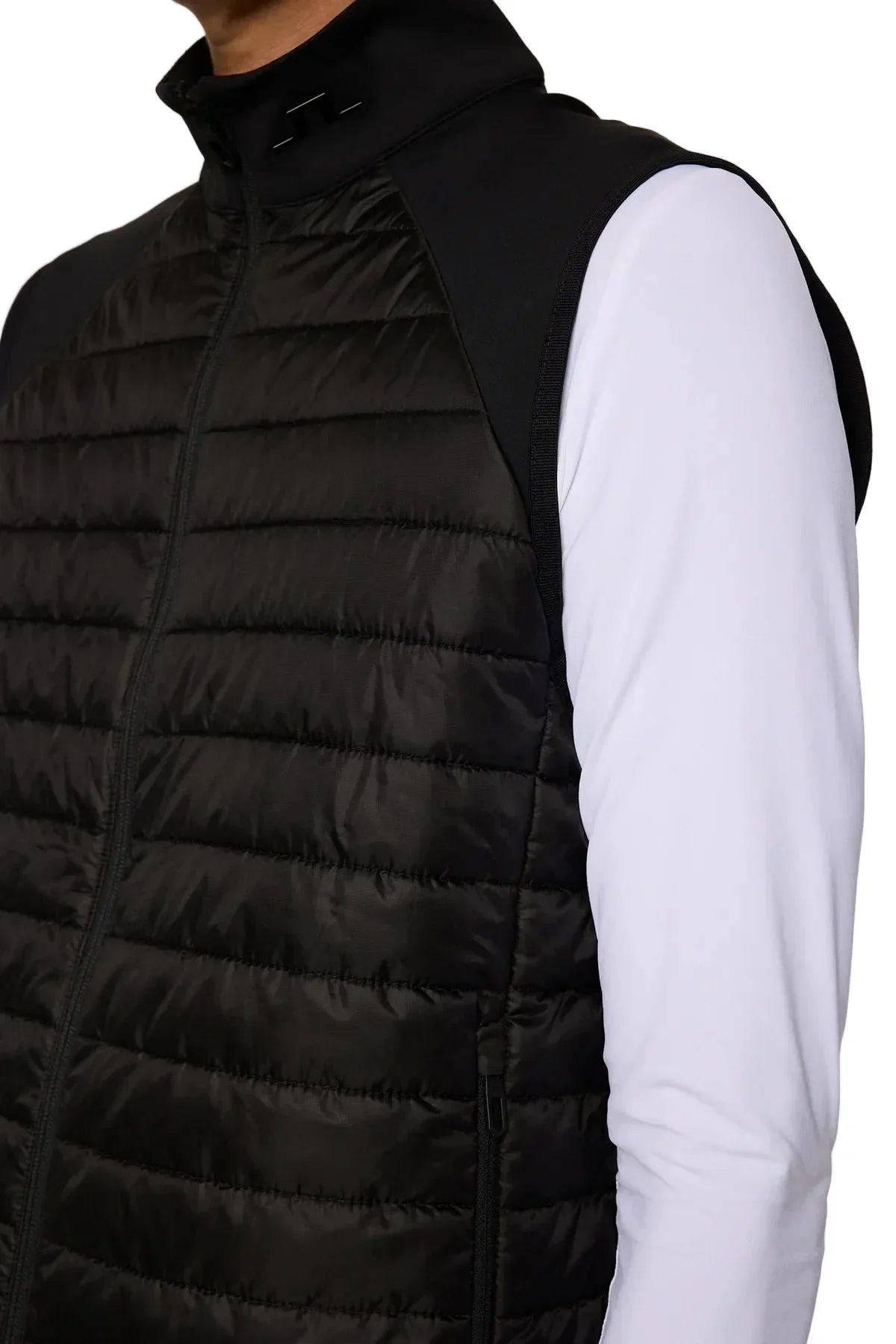 J.Lindeberg Hayden Quilt Hybrid Kamizelka Czarna - Epic Golf